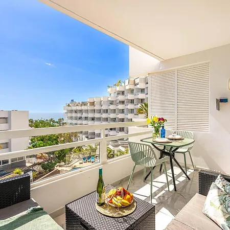 Ponderosa Ocean Breeze Апартаменти *